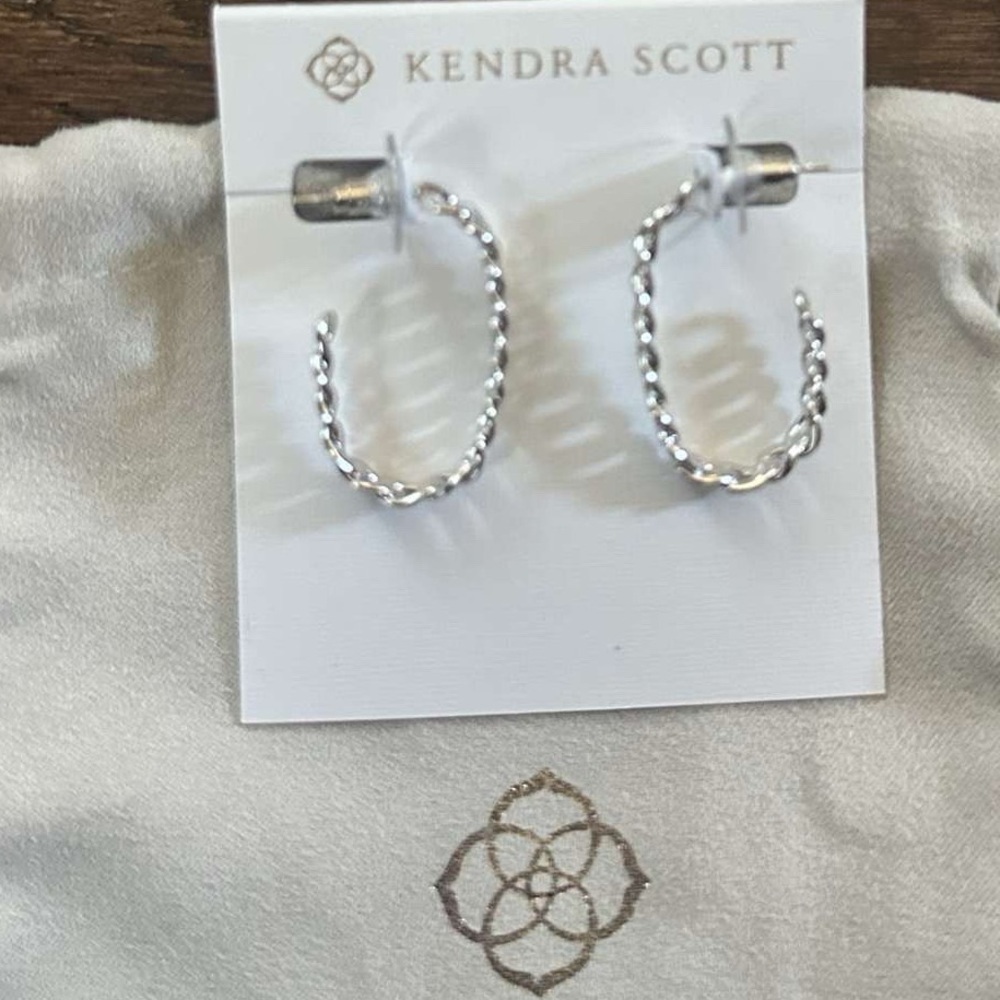 KENDRA SCOTT Grier Rhodium Chain Hoop Earrings-Silver-Brwnd New - Picture 10 of 13